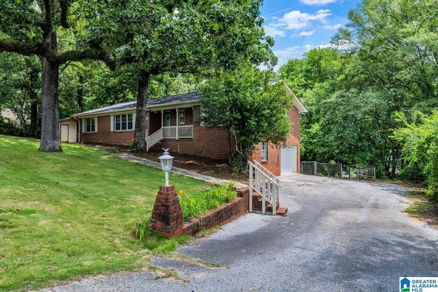 834 BURNING TREE TRAIL, Alabaster, AL 35007