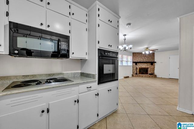 834 BURNING TREE TRAIL, Alabaster, AL 35007