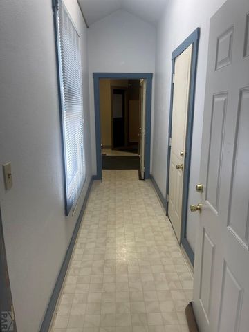 825 N Greenwood St, Pueblo, CO 81003