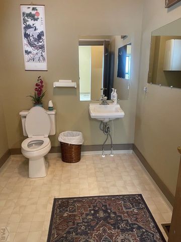 825 N Greenwood St, Pueblo, CO 81003
