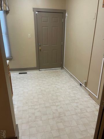 825 N Greenwood St, Pueblo, CO 81003