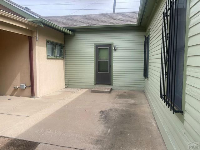 825 N Greenwood St, Pueblo, CO 81003