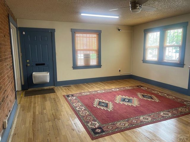 825 N Greenwood St, Pueblo, CO 81003