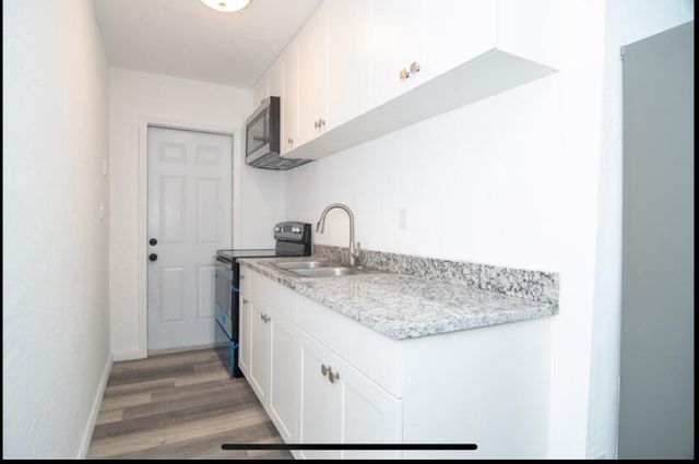 721 NW 19th Terrace 1-2, Fort Lauderdale, FL 33311