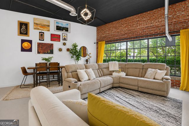 881 Memorial Drive SE 116, Atlanta, GA 30316