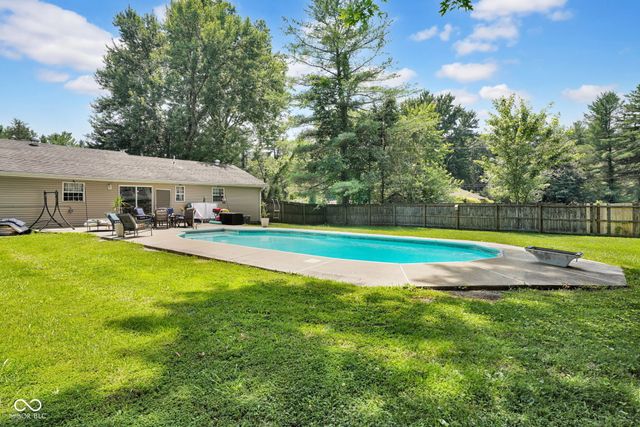 151 Trinton Circle, Bedford, IN 47421