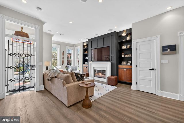 234 12TH ST SE, Washington, DC 20003