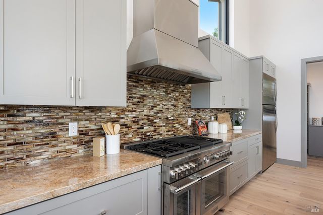 5095 Knollwood Ct, Santa Rosa, CA 95403