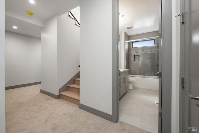 5095 Knollwood Ct, Santa Rosa, CA 95403