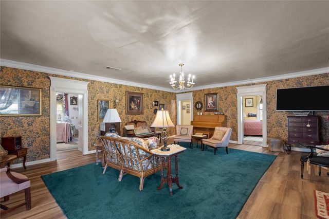 2641 N Us-69, Doucette, TX 75942