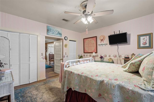 2641 N Us-69, Doucette, TX 75942