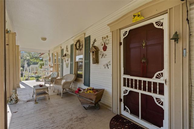 2641 N Us-69, Doucette, TX 75942