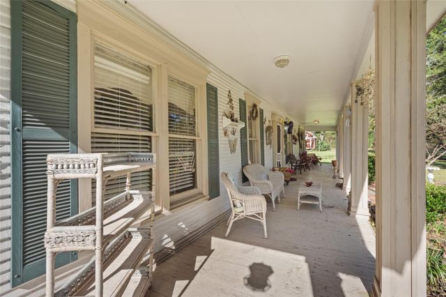 2641 N Us-69, Doucette, TX 75942