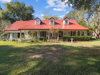 2641 N Us-69, Doucette, TX 75942