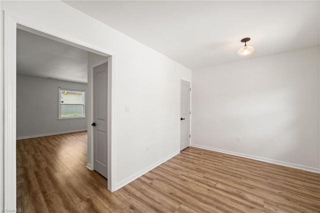 101 Royal Forest Court, Winston-salem, NC 27104