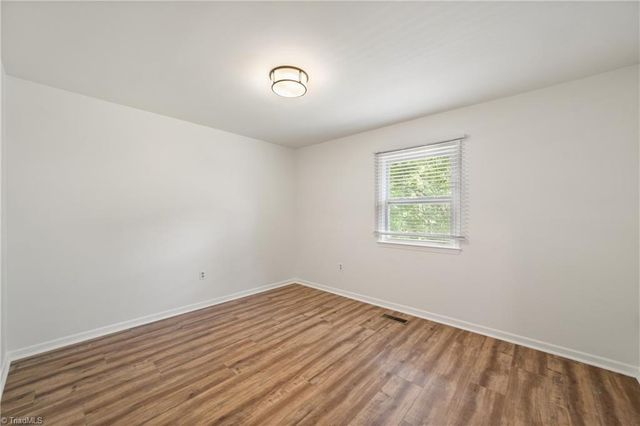 101 Royal Forest Court, Winston-salem, NC 27104