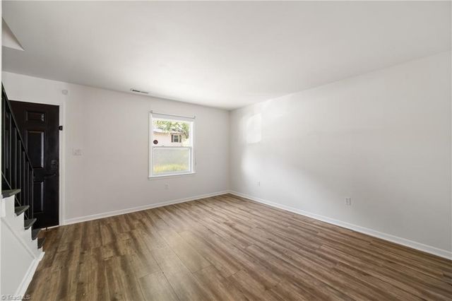 101 Royal Forest Court, Winston-salem, NC 27104