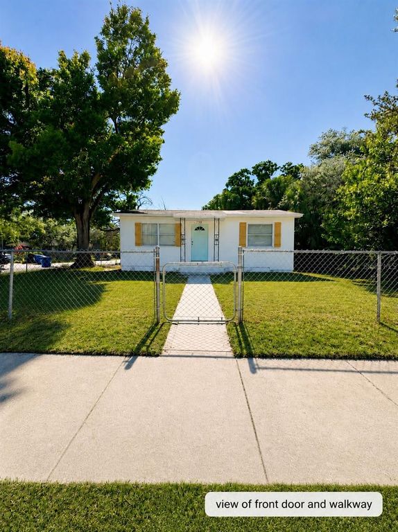 1543 43RD STREET S, St Petersburg, FL 33711
