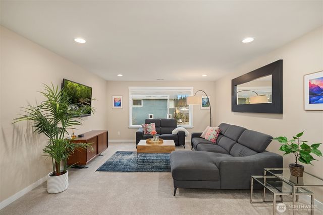 4938 233RD Avenue SE, Issaquah, WA 98029