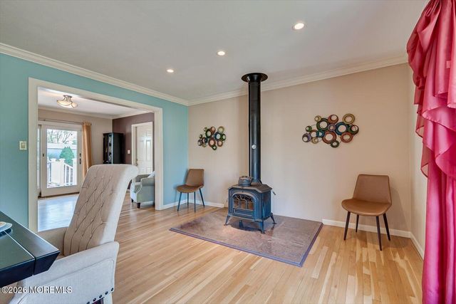55 Kierst Street, Parlin, NJ 08859