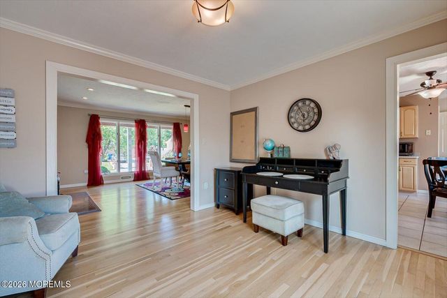 55 Kierst Street, Parlin, NJ 08859