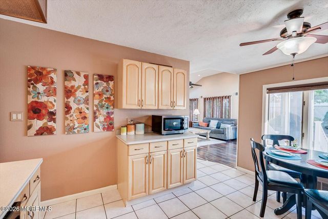 55 Kierst Street, Parlin, NJ 08859