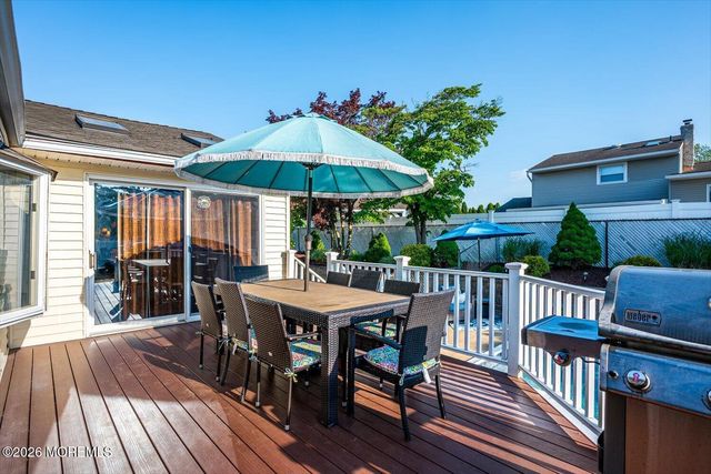 55 Kierst Street, Parlin, NJ 08859