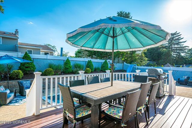55 Kierst Street, Parlin, NJ 08859