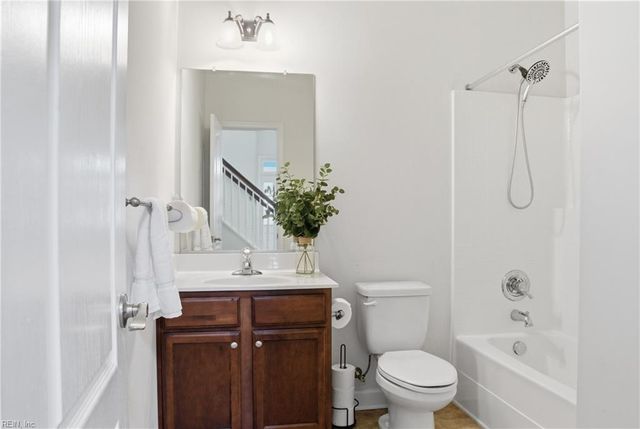 52 Rockingham DR, Hampton, VA 23669