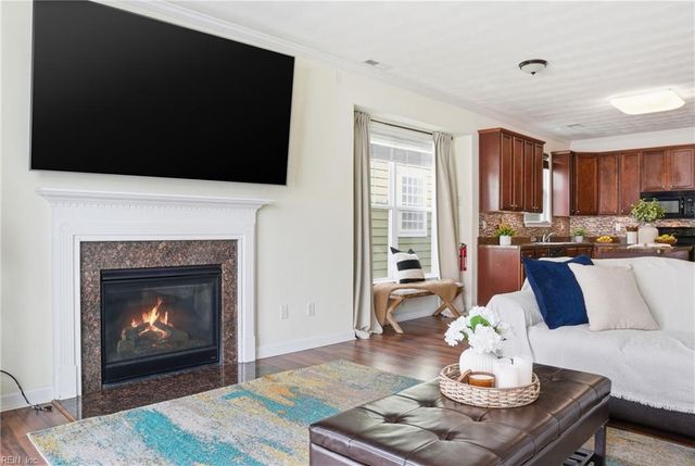 52 Rockingham DR, Hampton, VA 23669