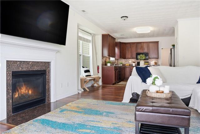 52 Rockingham DR, Hampton, VA 23669