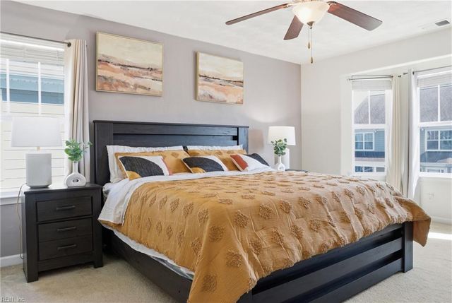 52 Rockingham DR, Hampton, VA 23669