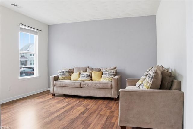 52 Rockingham DR, Hampton, VA 23669