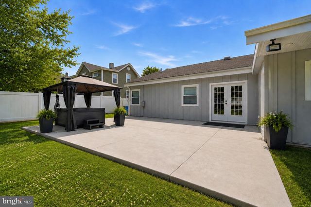 2147 FRANKLIN AVE, Morton, PA 19070