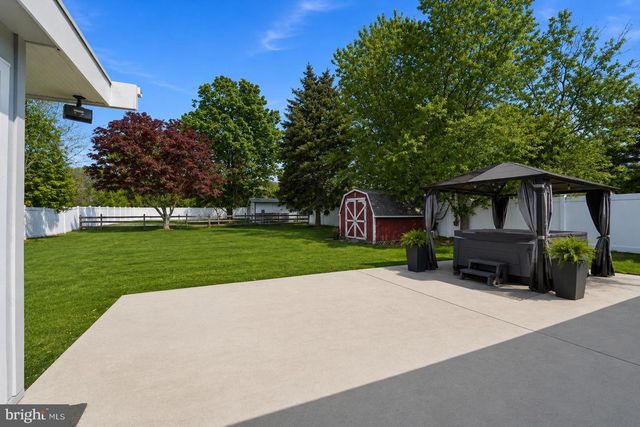 2147 FRANKLIN AVE, Morton, PA 19070