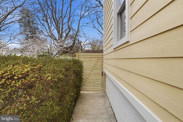 9115 BRADFORD RD, Silver Spring, MD 20901