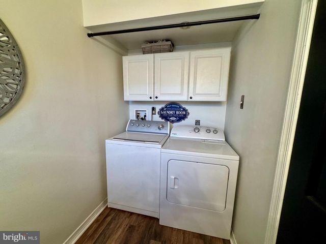 325 WAYNE CT, Holland, PA 18966