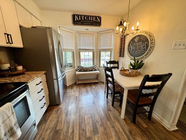 325 WAYNE CT, Holland, PA 18966