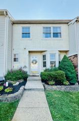 325 WAYNE CT, Holland, PA 18966