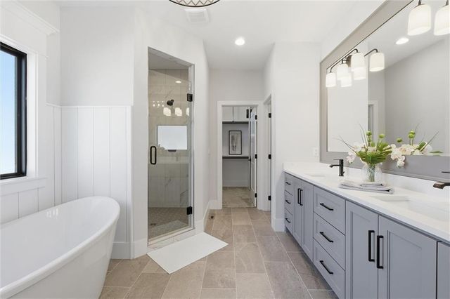 17556 Acton Street, Stilwell, KS 66085