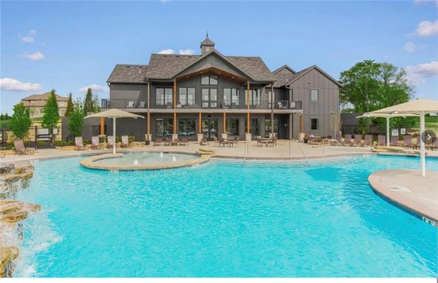 17556 Acton Street, Stilwell, KS 66085