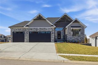 17556 Acton Street, Stilwell, KS 66085