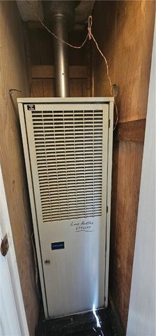 3403 Ellwood Rd, Shenango Twp, PA 16101