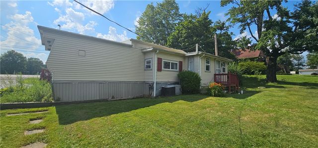 3403 Ellwood Rd, Shenango Twp, PA 16101