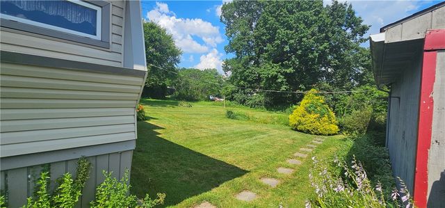 3403 Ellwood Rd, Shenango Twp, PA 16101