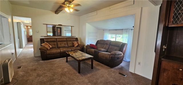 3403 Ellwood Rd, Shenango Twp, PA 16101