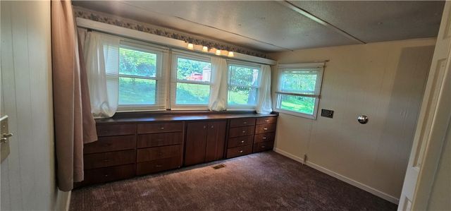 3403 Ellwood Rd, Shenango Twp, PA 16101