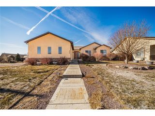 5707 Mark Twain Ln, Pueblo, CO 81008