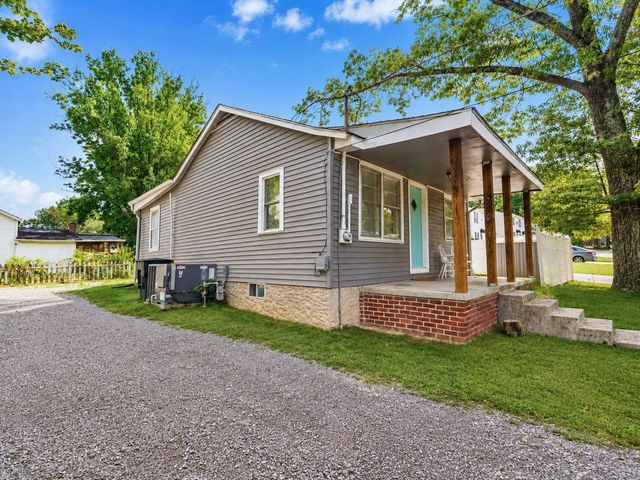 202 15th St, E, Cookeville, TN 38501