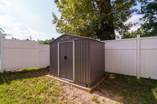 202 15th St, E, Cookeville, TN 38501